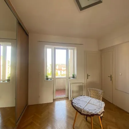 Apartament Malvazinky *