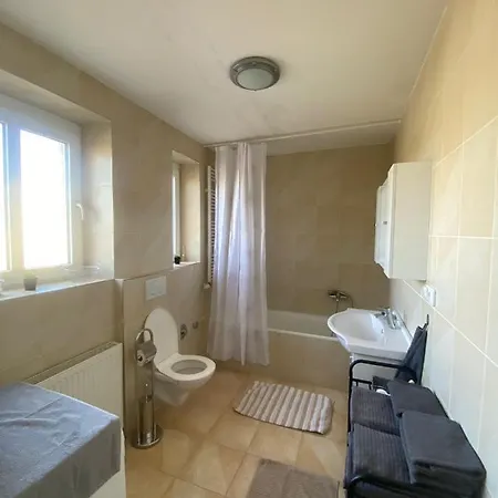 Malvazinky Apartament *