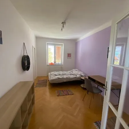 Malvazinky Apartment Prag